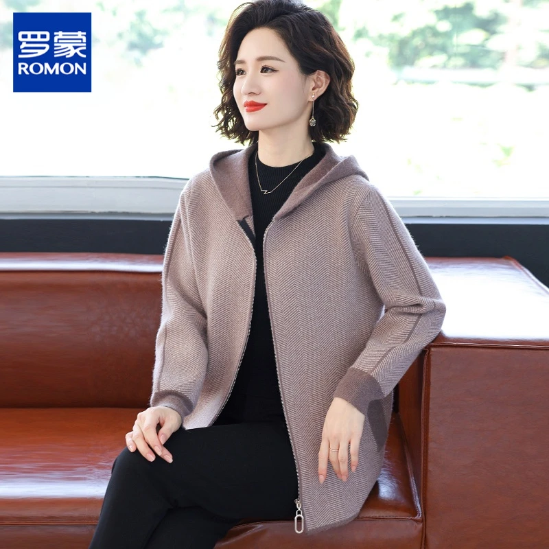 罗蒙妈妈秋装外套洋气高贵短款格子上衣50岁中老年人女春秋冬连帽