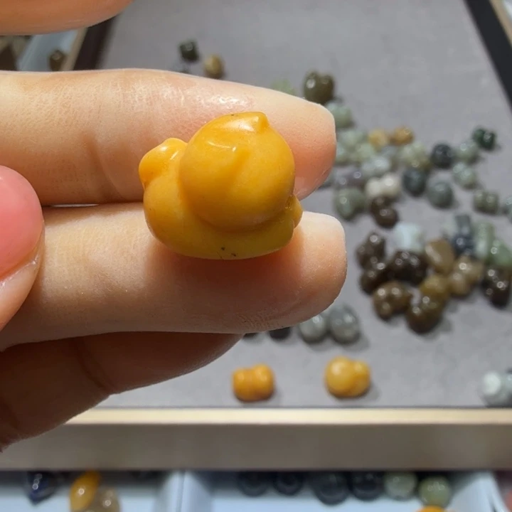 和田玉未镶嵌珠宝奇石