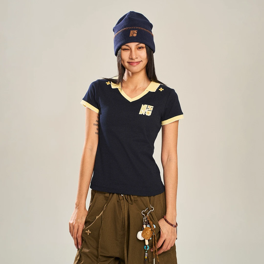 NSTNEW START发芽计划刺绣撞色曲牙绣边翻领百搭正肩显瘦修身T恤