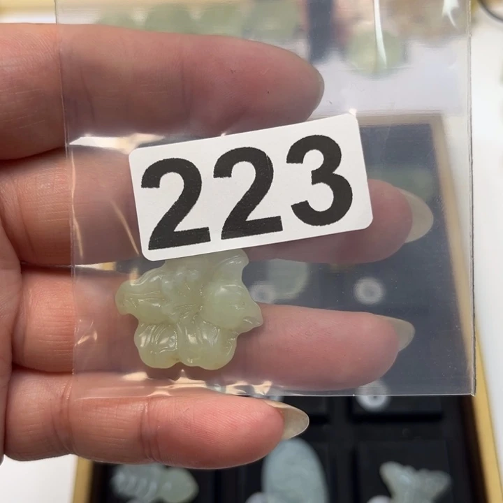 蛇纹石玉未镶嵌珠宝半成品