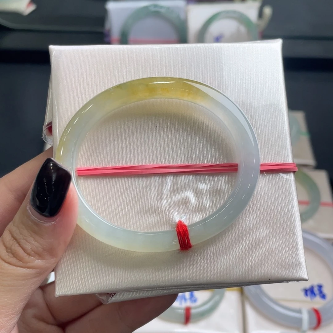 翡翠未镶嵌手镯翡翠手镯