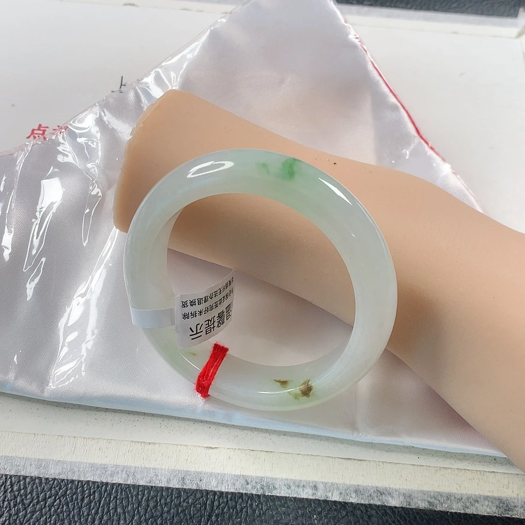 未镶嵌手镯翡翠轮胎①⑤⑤ 需包容纹