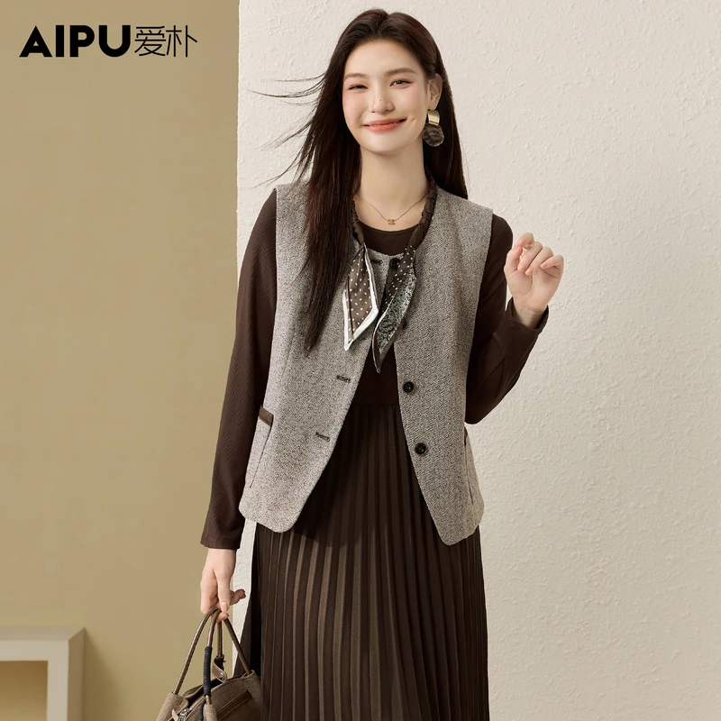 爱朴大码女装26年春新款简约百搭胖mm显瘦老钱风马甲短外套23373A