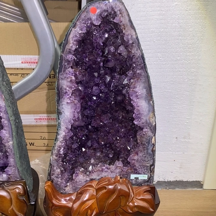 紫晶未镶嵌大型摆件（非配饰）