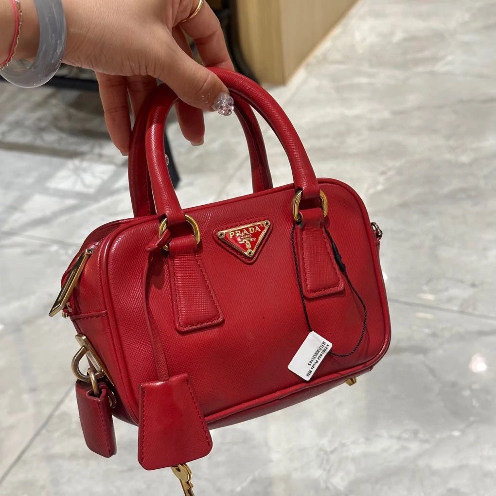 95新 Prada/普拉达 红色mini小方包