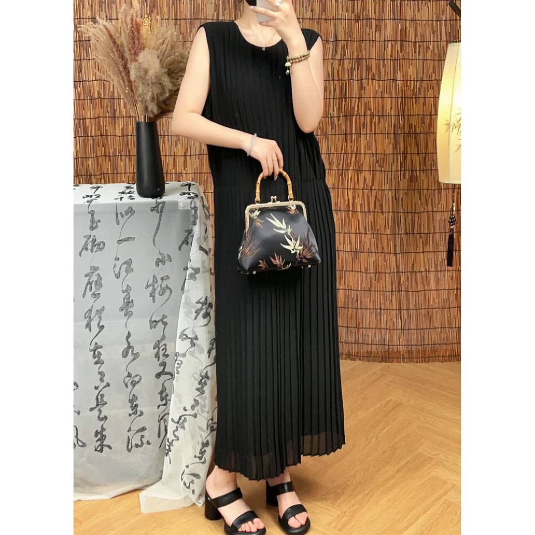 【小黑家】长124高端重工压褶百褶后背系带极简百搭连衣裙B70