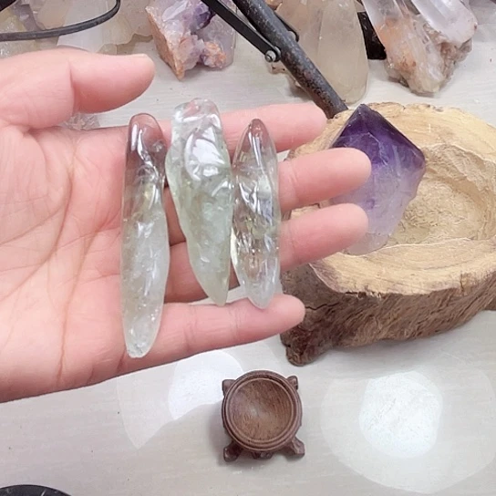 天然水晶原石未镶嵌水晶E**n