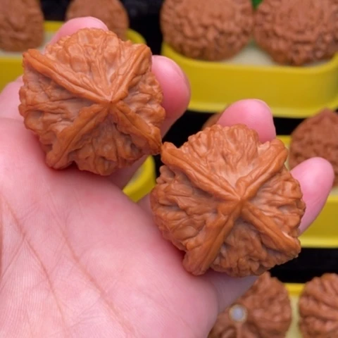 把件文玩核桃四棱40全品
