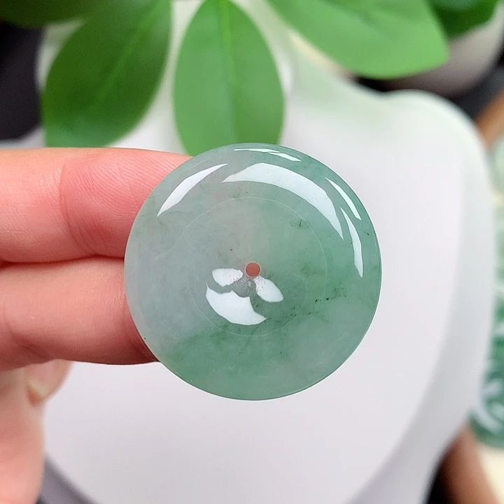 颈饰未镶嵌翡翠平安扣 28.8x5.3mm