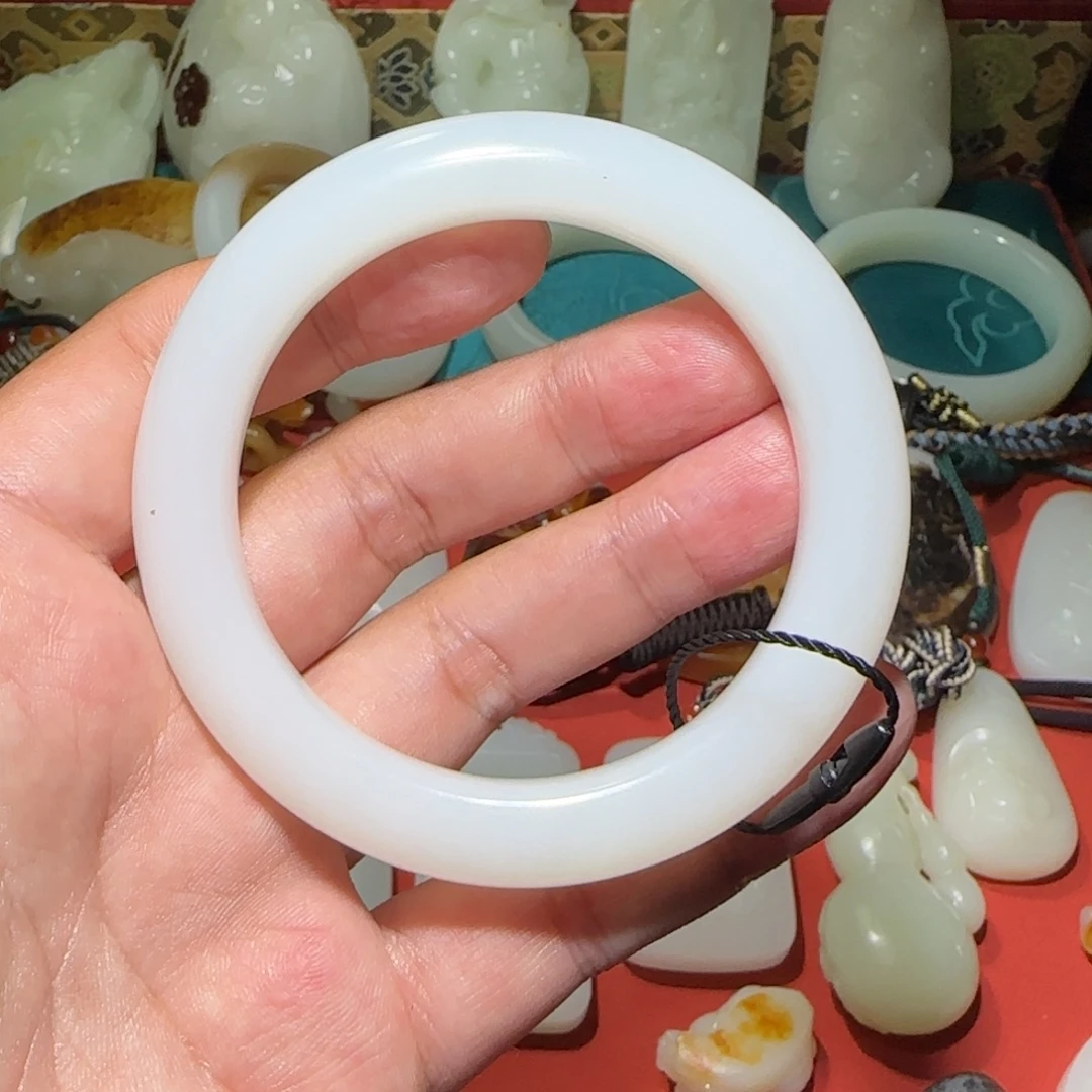 啊***我颈饰未镶嵌和田玉