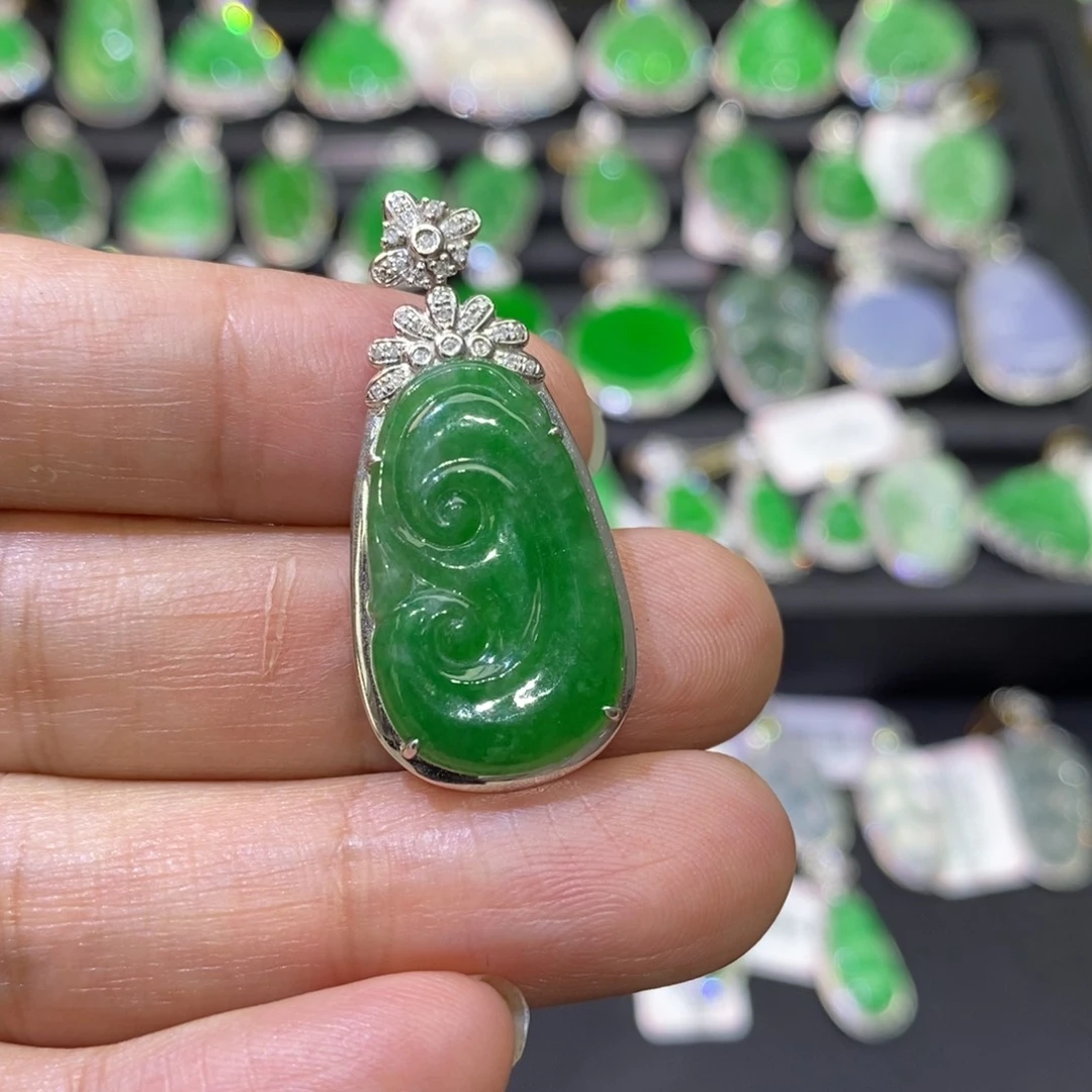 翡翠18K金镶嵌吊坠(不含链)