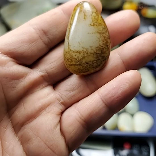 虎***印和田玉（糖玉）未镶嵌挂件