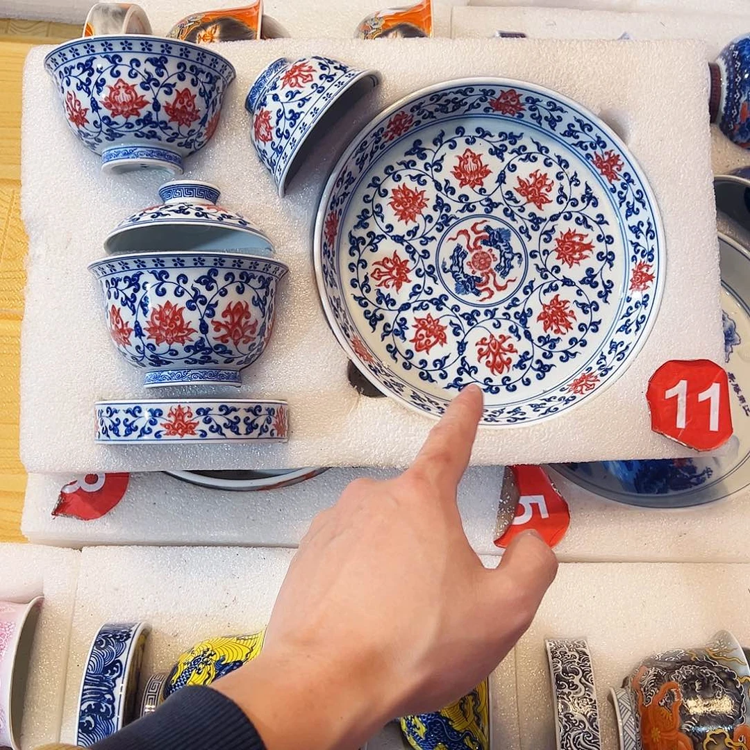 白***春釉里红缠枝莲五件套