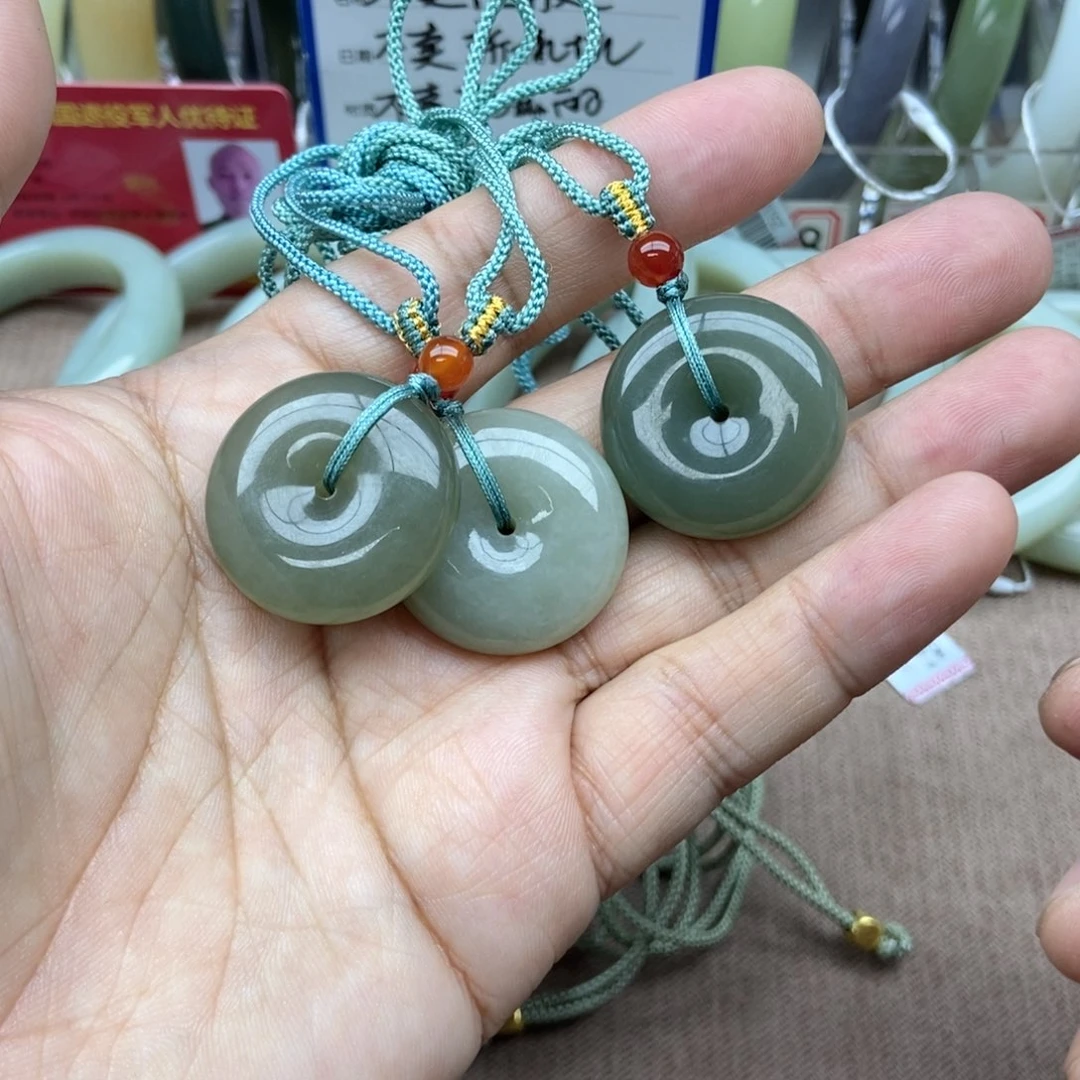 和田玉吊坠(不含链)未镶嵌