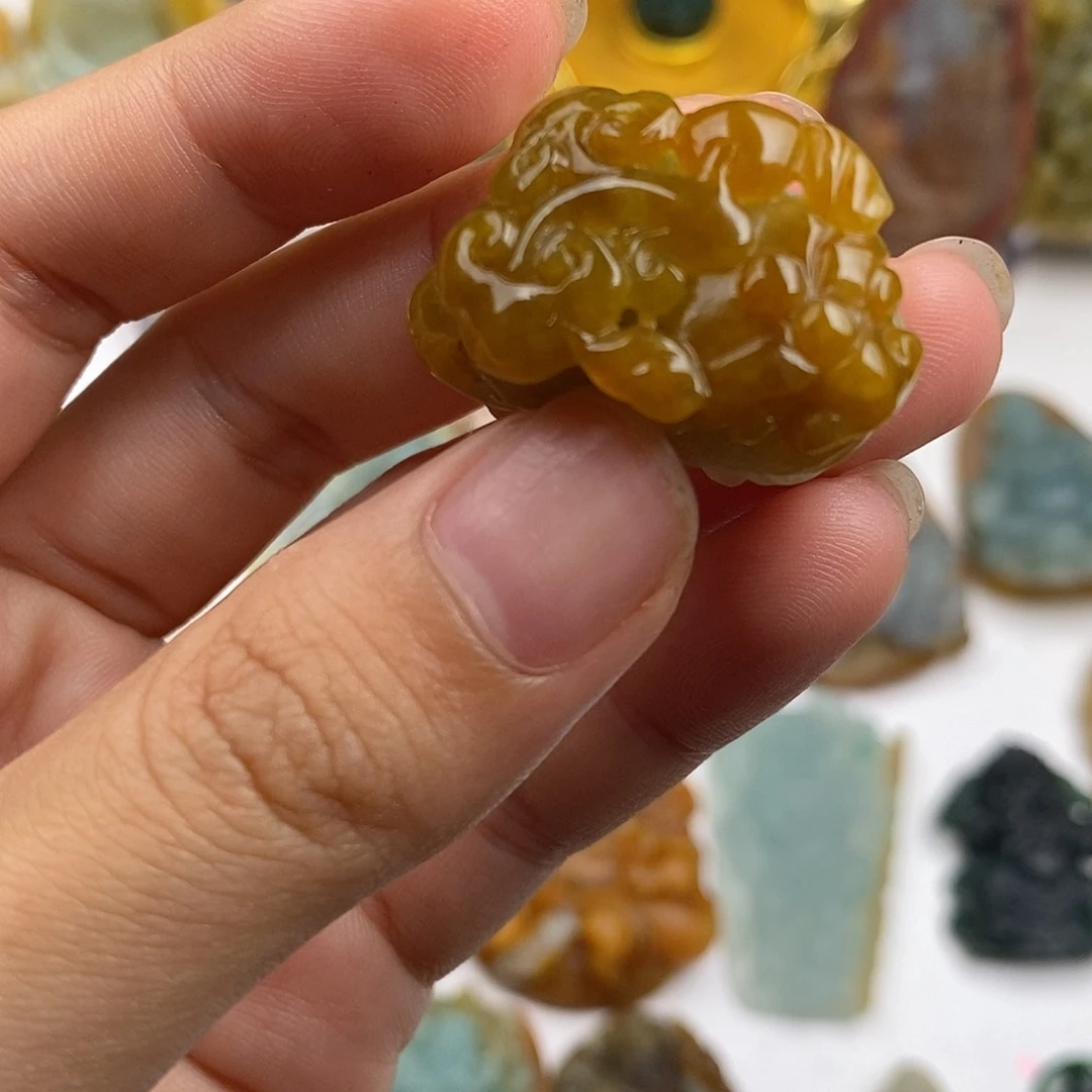 定制翡翠未镶嵌翡翠