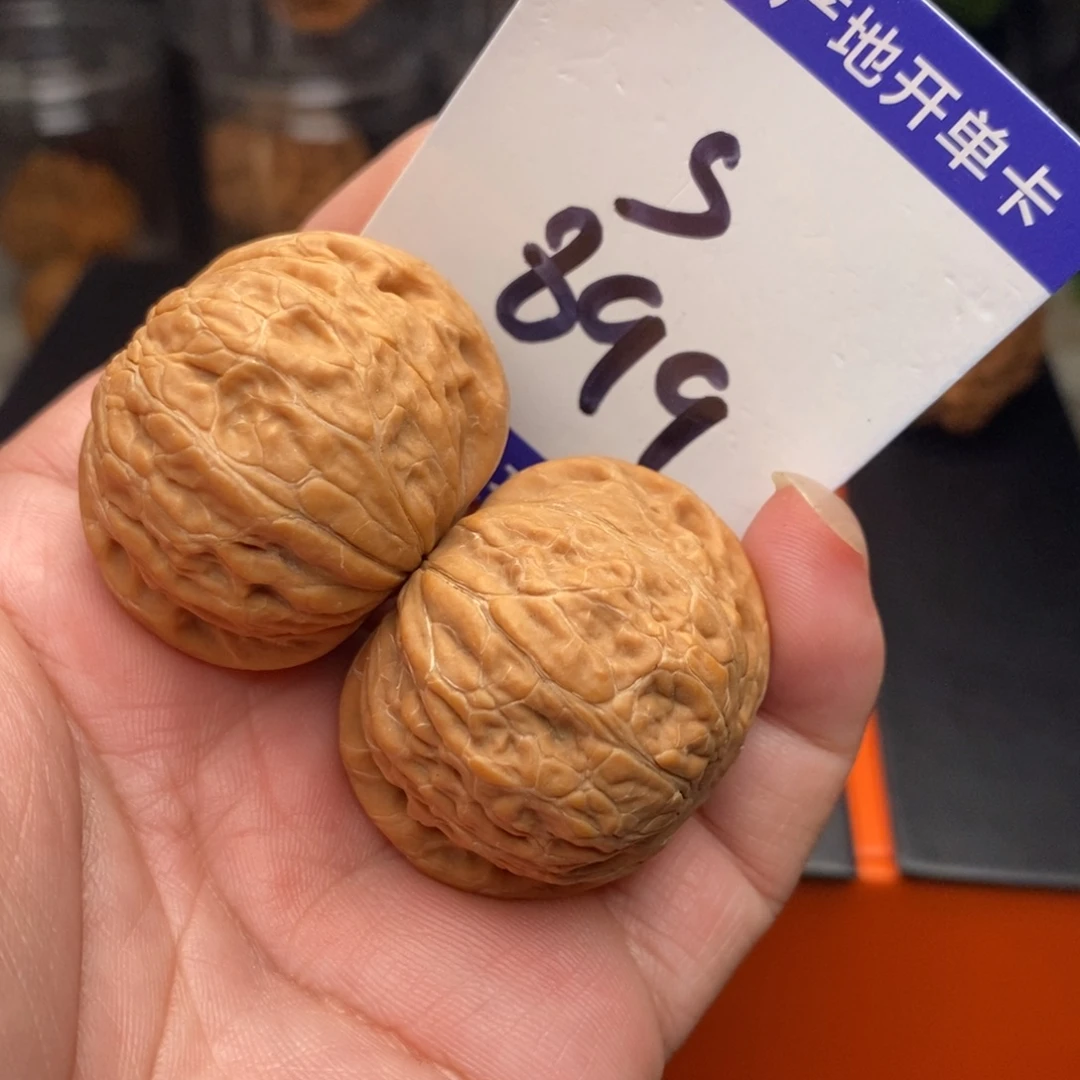 文玩核桃把件铁锤妹妹37