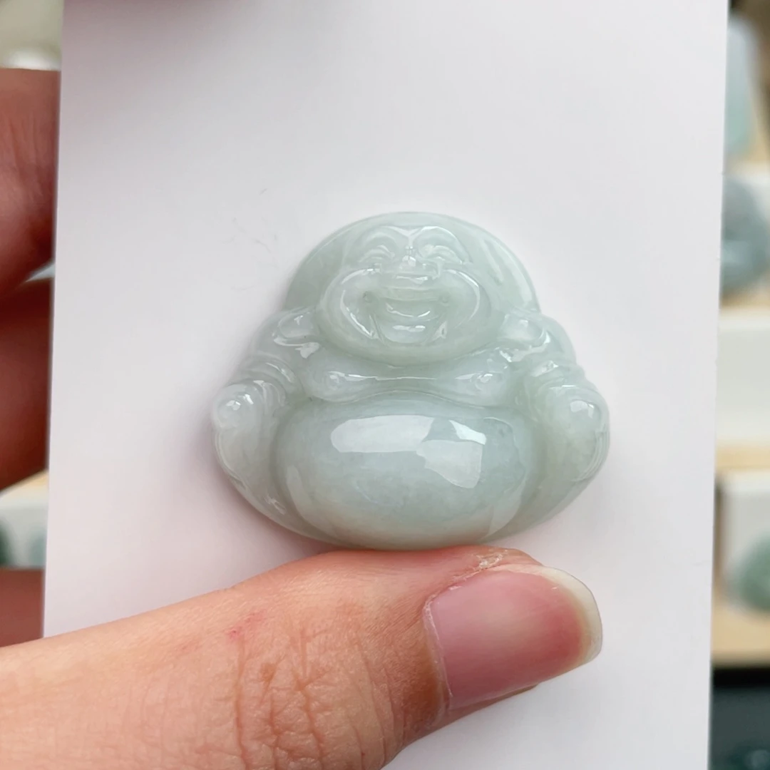 翡翠未镶嵌颈饰佛公