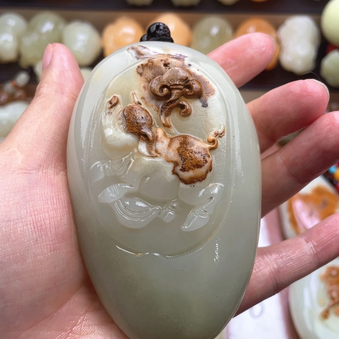 一***埃石材天然古青石手把件