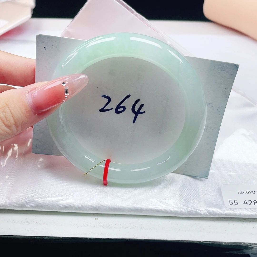 未镶嵌手镯（圆镯）翡翠55