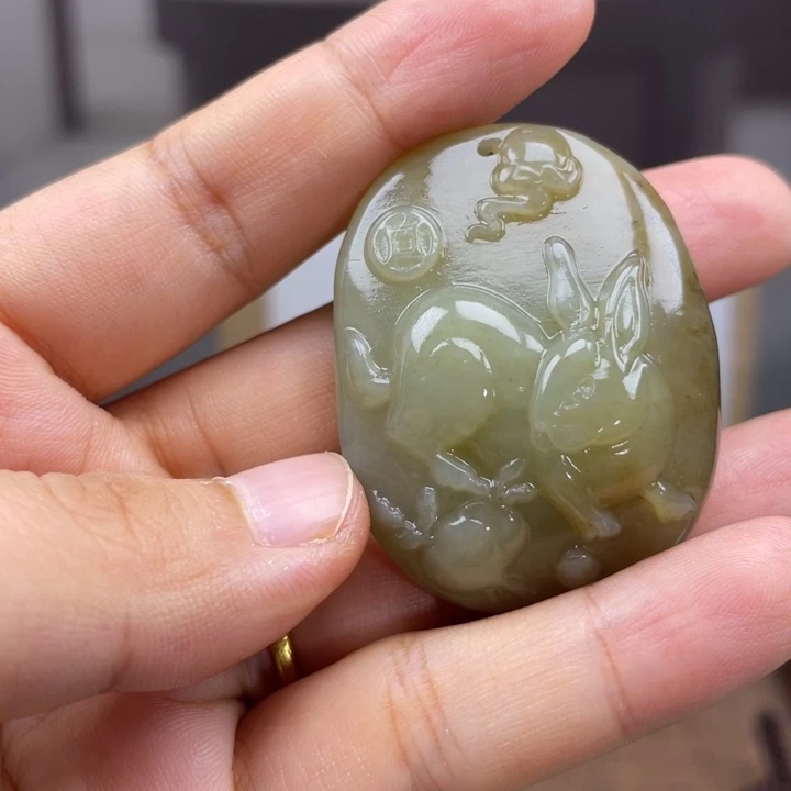 颈饰未镶嵌和田玉