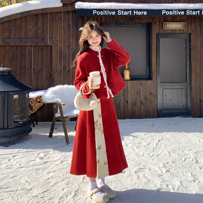 冬季轻奢国风新年红羽绒服半身裙2025新款氛围感新中式毛呢套装裙