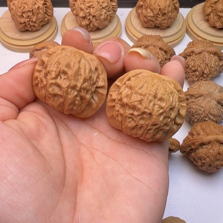 文玩核桃把件佳*福石门34