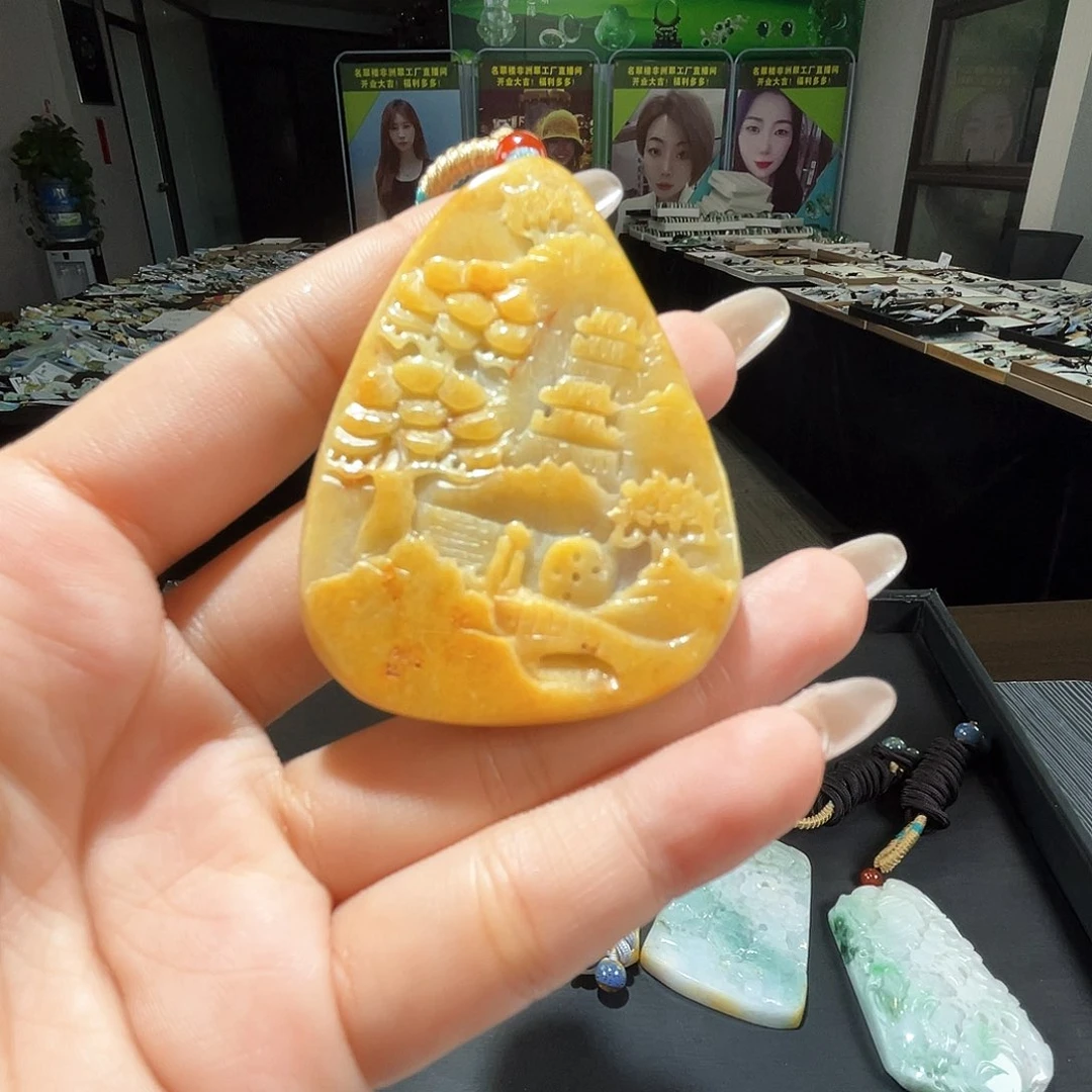 颈饰未镶嵌翡翠一