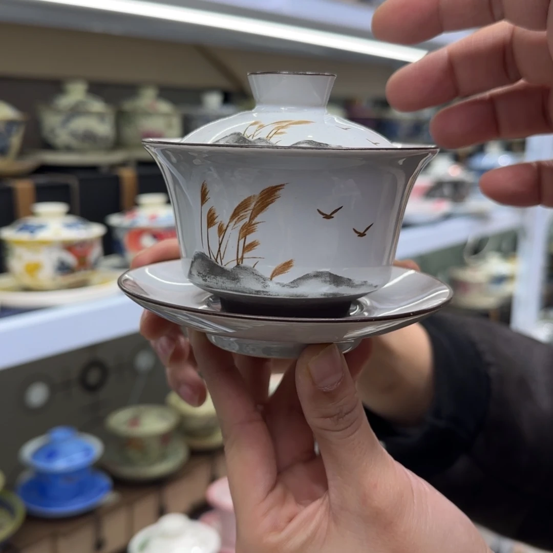 高温下的高温天气使其