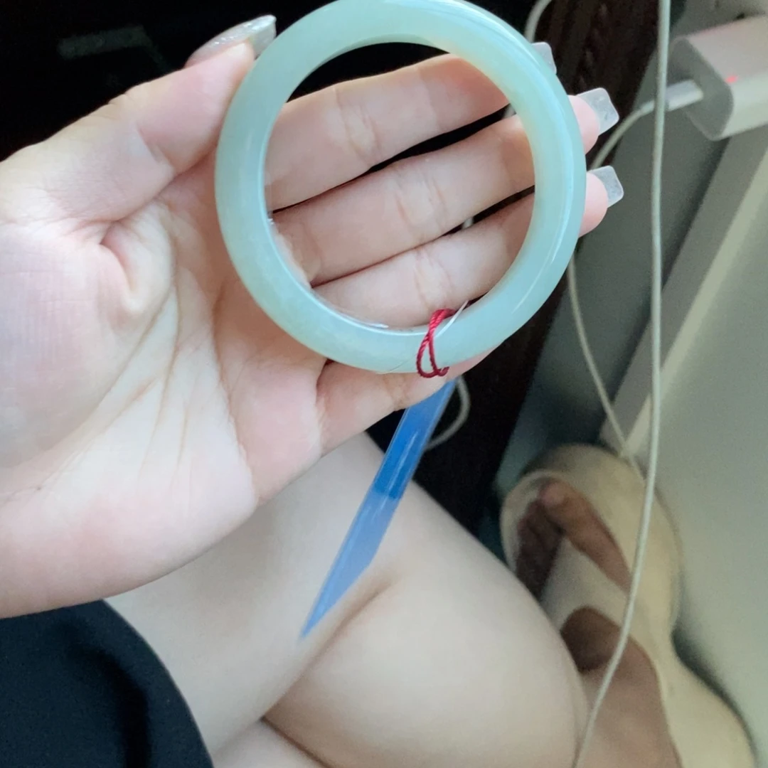 M***y未镶嵌手镯翡翠55口