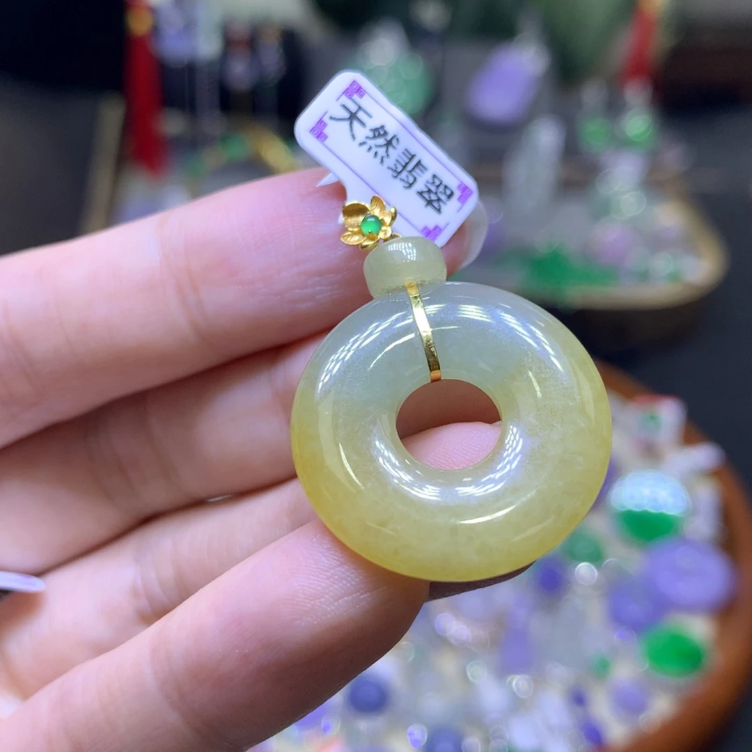 翡翠18K金镶嵌颈饰翡翠吊坠项链