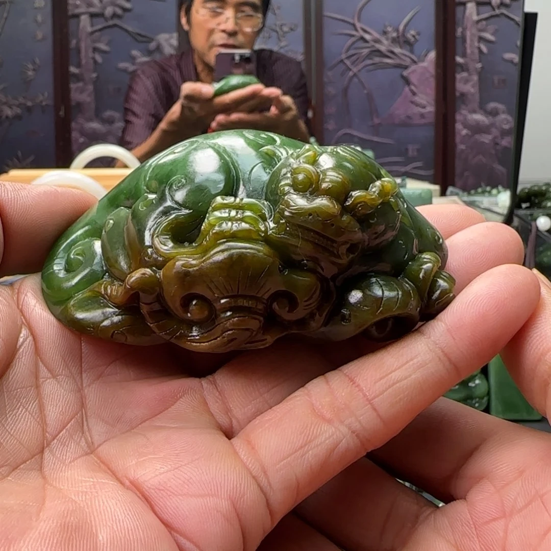 和田玉未镶嵌珠宝奇石