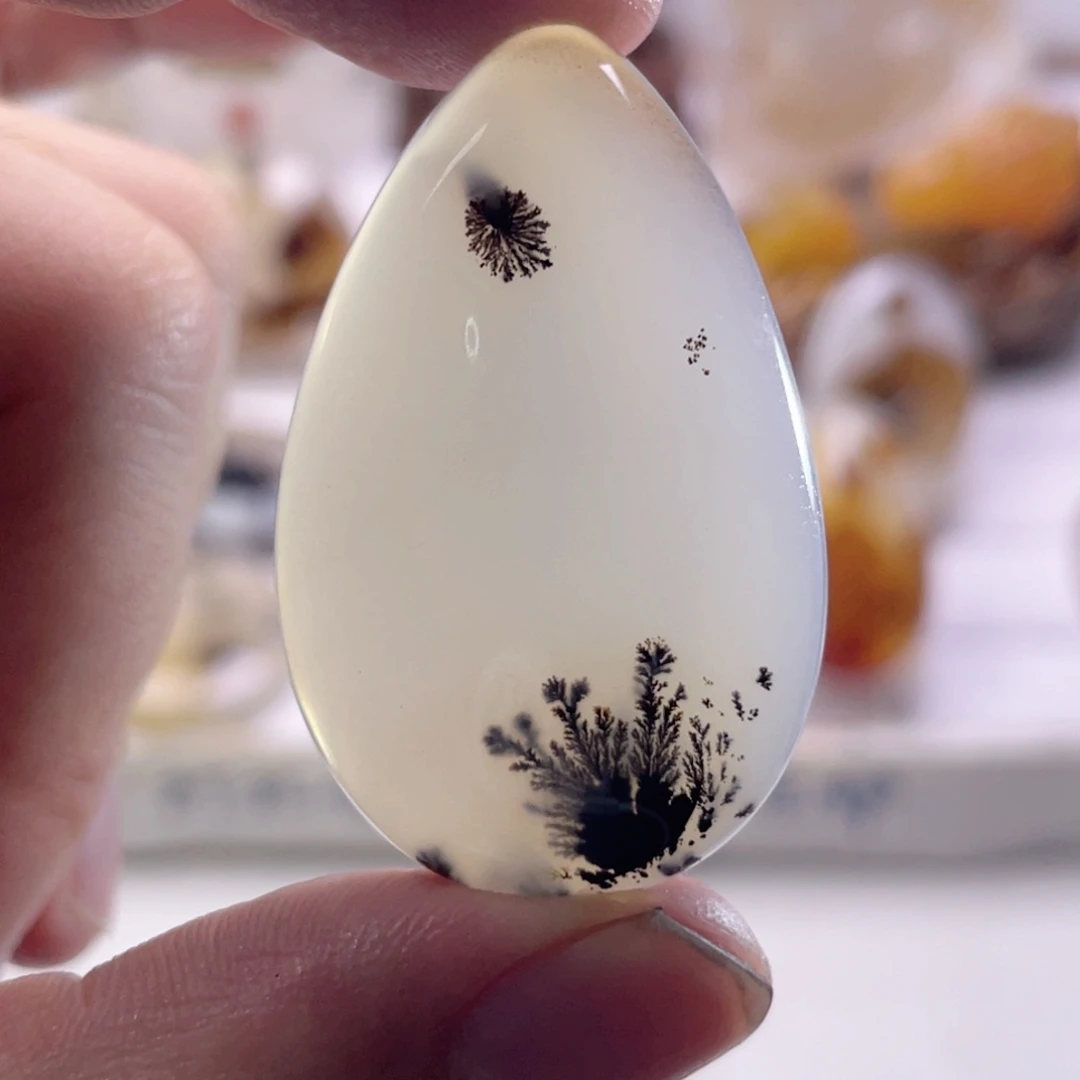 咖***糖玛瑙/玉髓未镶嵌珠宝奇石