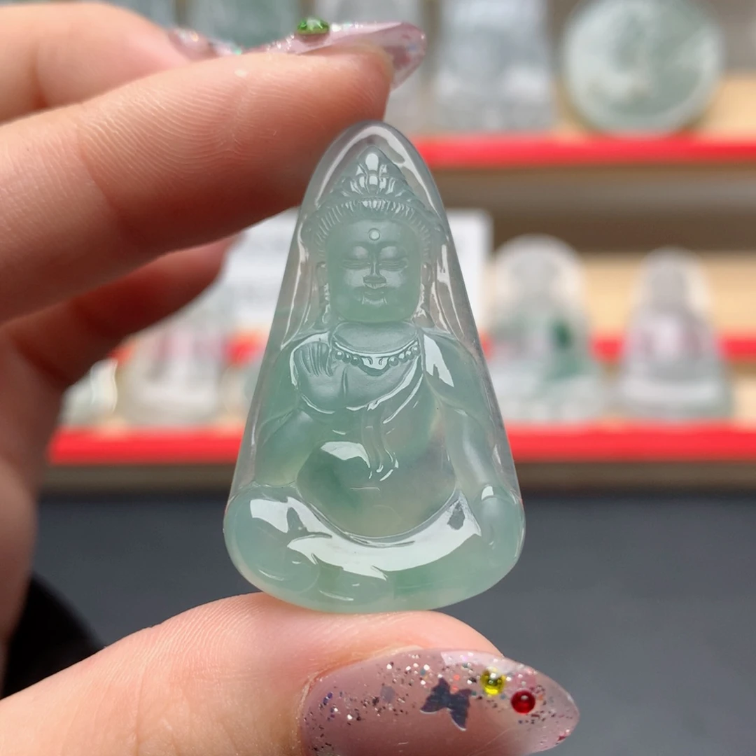翡翠未镶嵌颈饰观音