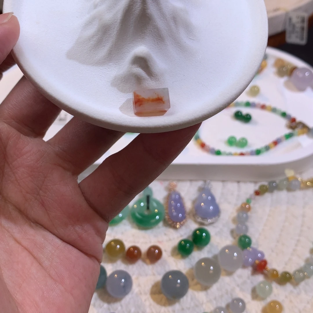 翡翠散珠樱花桶珠随形