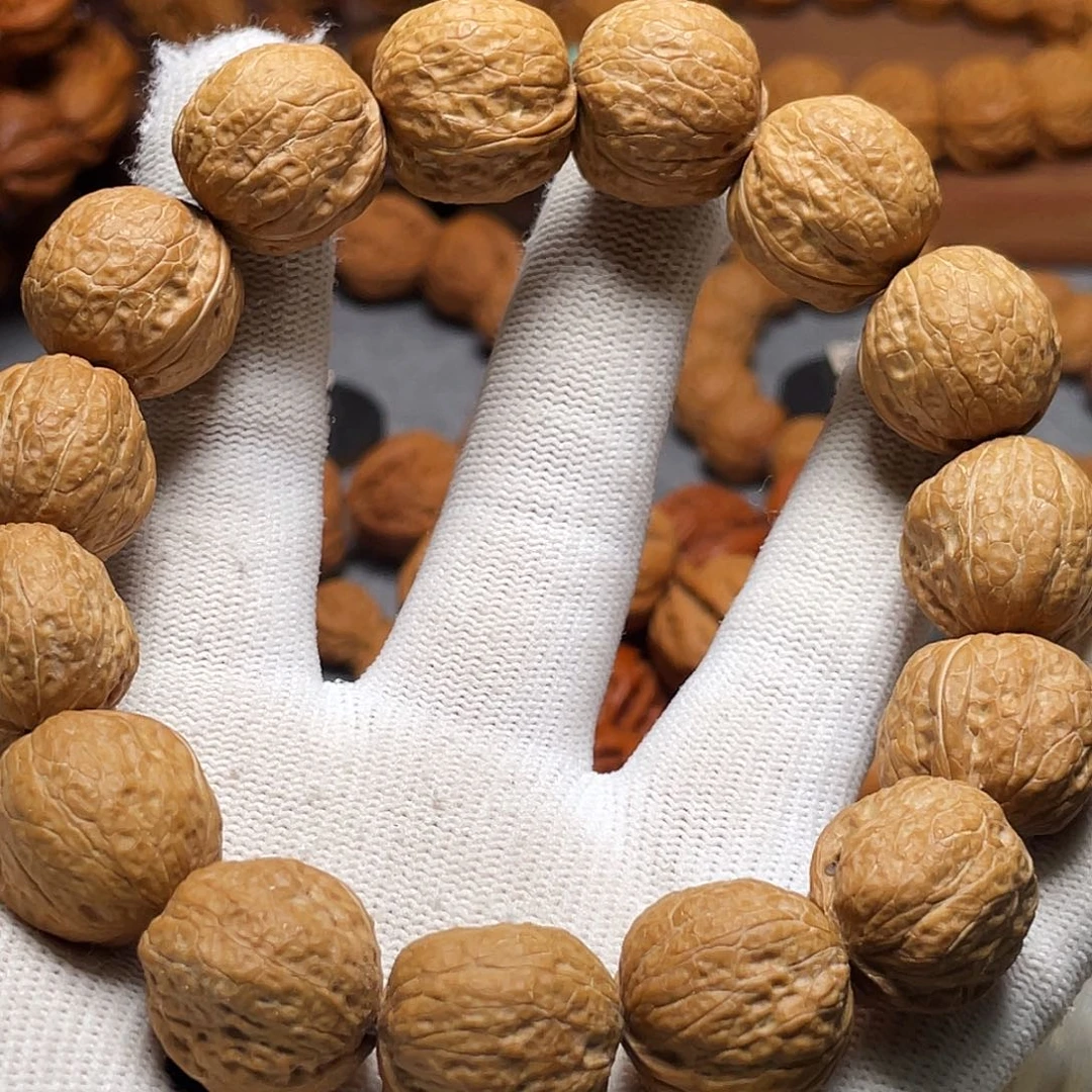 核桃宝***丁铁核桃手持白茬88