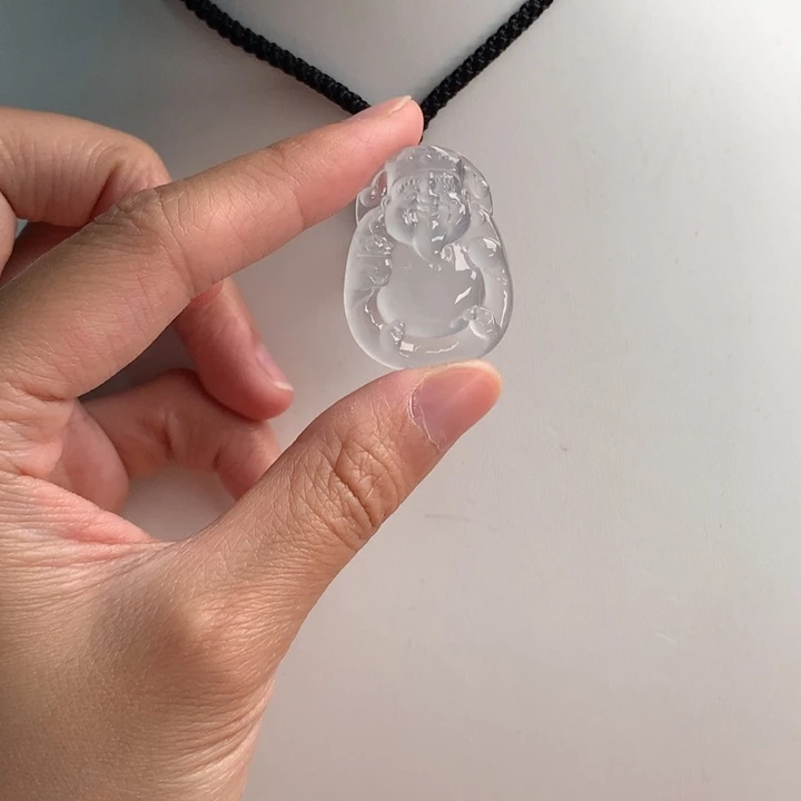 翡翠挂件未镶嵌……