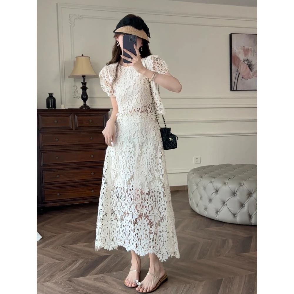 2025夏季新款 白色蕾丝法式泡泡袖温柔气质连衣裙两件套