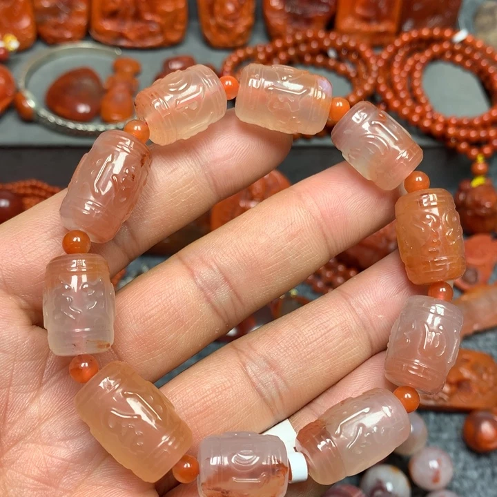 南红玛瑙手串未镶嵌13m m