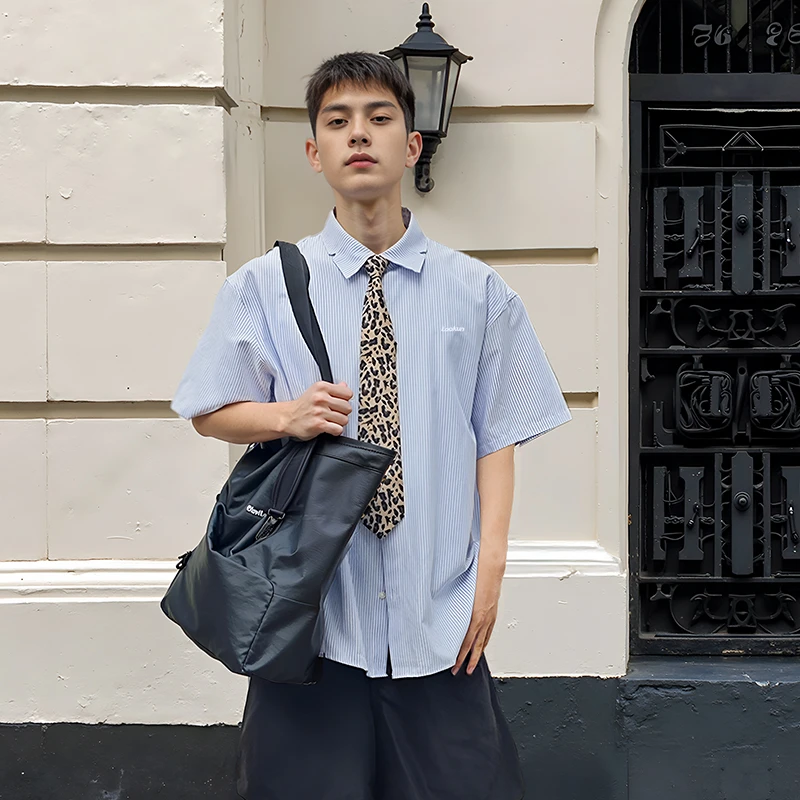 Lookun 汽水 蓝白衬衫短袖百搭情侣夏季男士休闲简约ins时尚学生