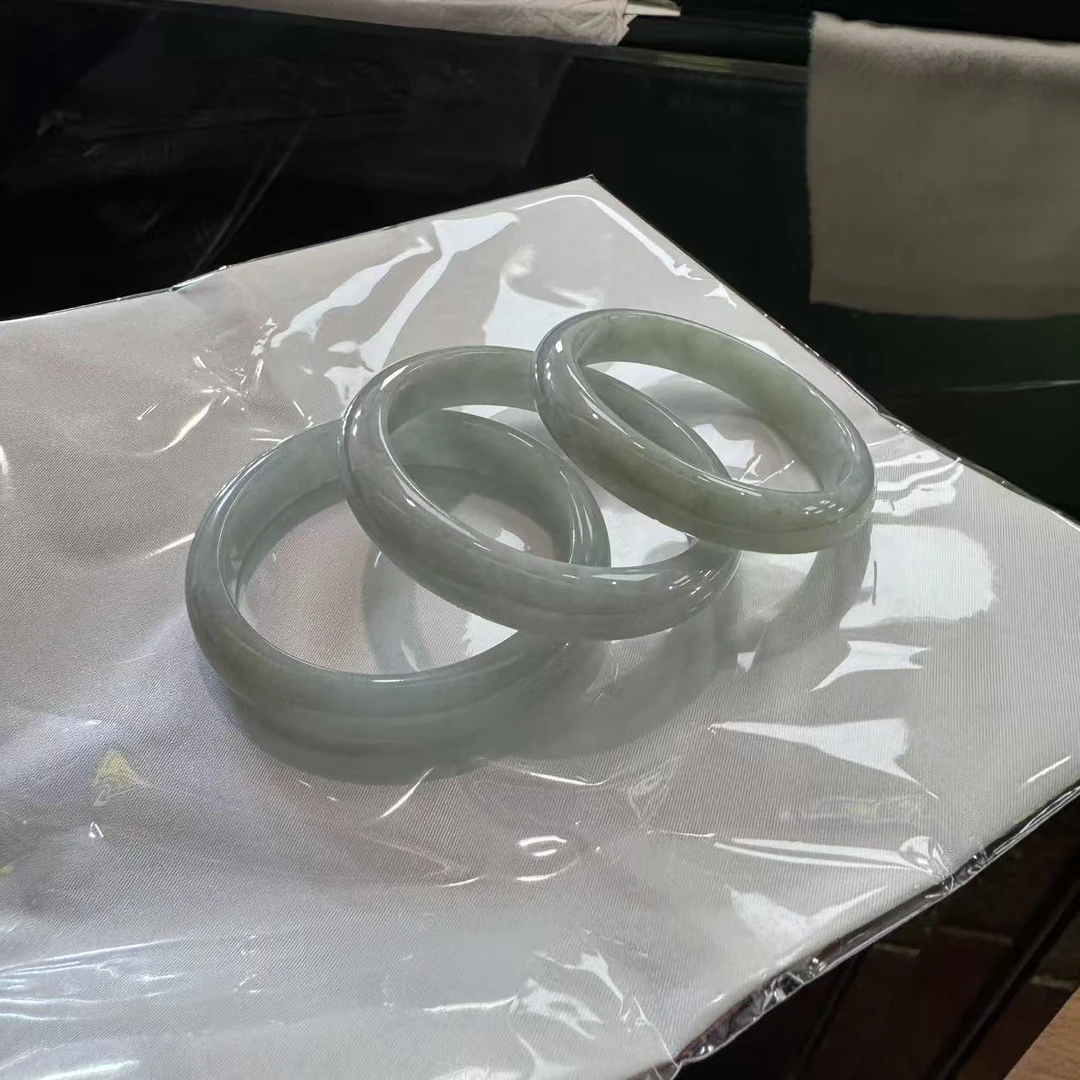 天然A货翡翠手镯-手镯1-多样性发一