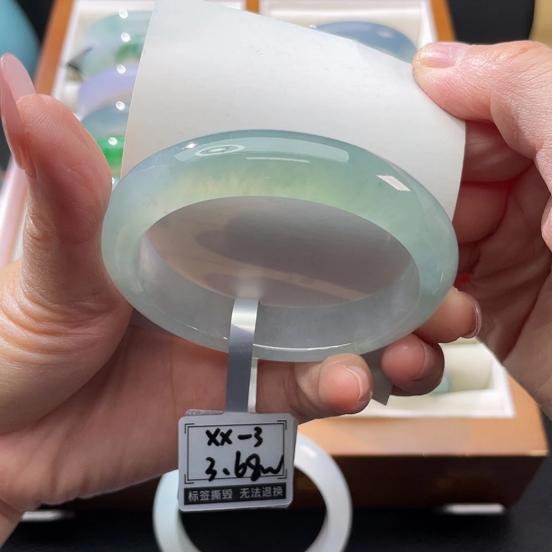 翡翠未镶嵌手镯53.3贵妃蓝冰半山水