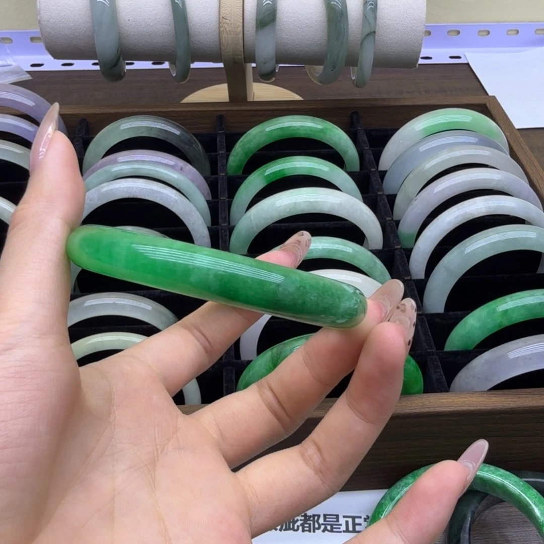 未镶嵌手镯翡翠B25