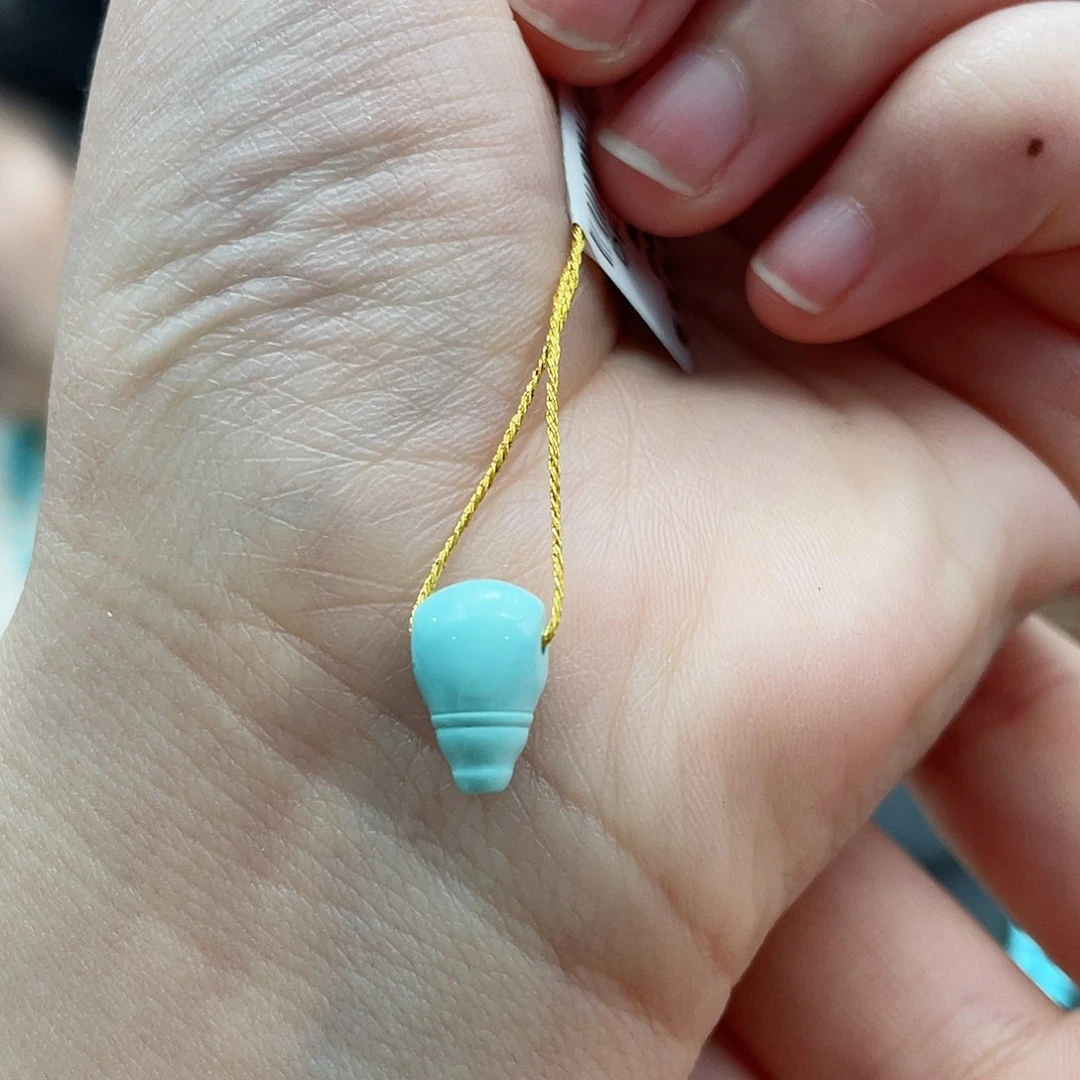 绿松石颈饰未镶嵌