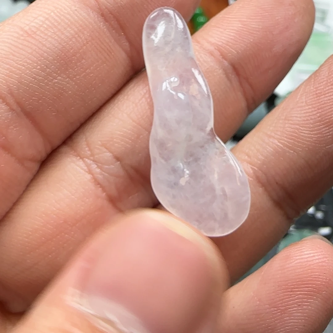 翡翠未镶嵌颈饰悟道