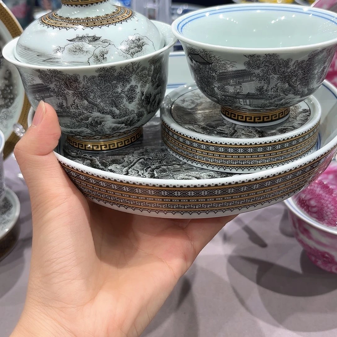 瓷片景德镇市和上海浦东国际