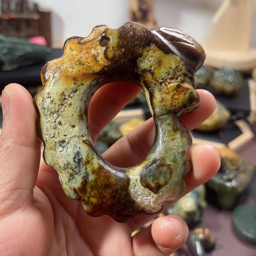 岫岩河磨玉（透闪石质玉）把件未镶嵌杨****】