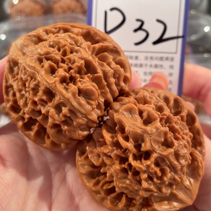 桂***水把件文玩核桃D32官帽51