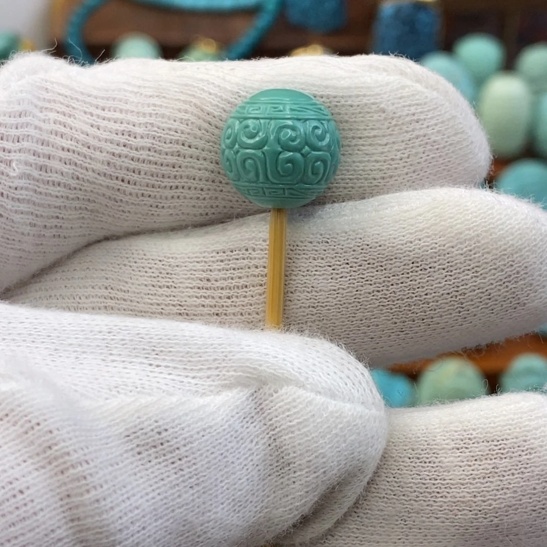 绿松石未镶嵌珠宝奇石