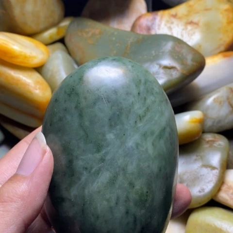 未镶嵌和田玉（糖玉）挂件乘***！