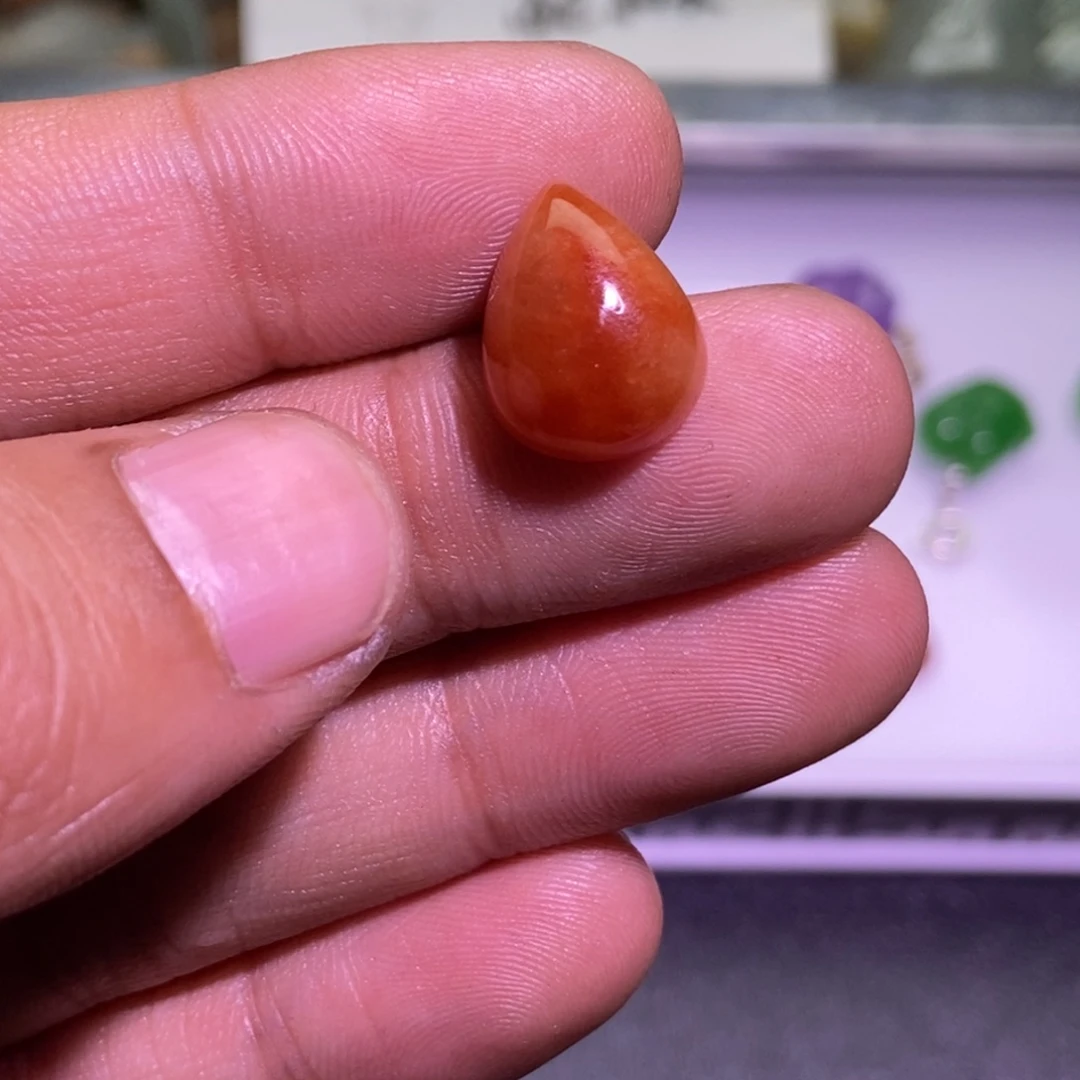 翡翠未镶嵌颈饰吊坠